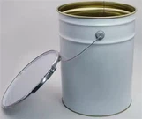 5 Gallon Metal Bucket With A Dish Cover And Locking Ring